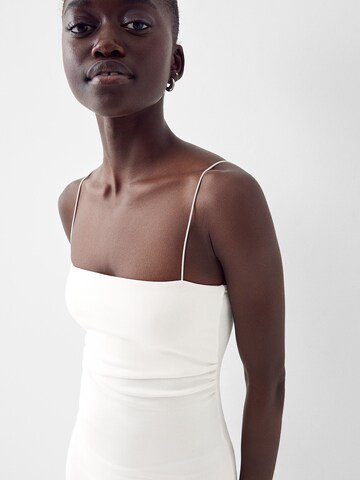 Bershka Jurk in Beige