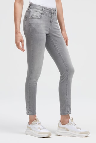 Soccx Slim fit Jeans in Grey: front
