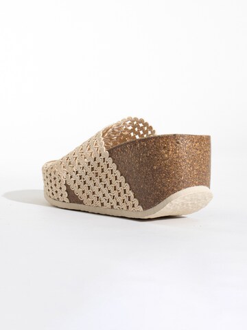 Bayton Pantolette 'Xelina' in Beige