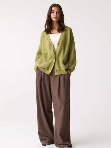 Pull&Bear Strickjacke in Grün