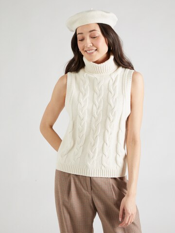 GAP Sweater in White: front