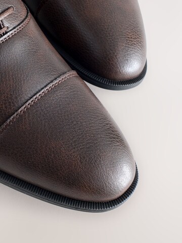 Chaussure à lacets Next en marron
