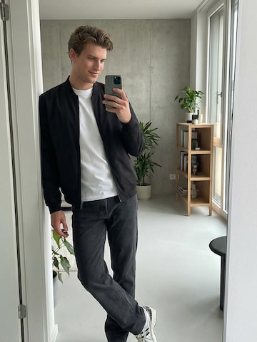 everly® Jacke in Schwarz