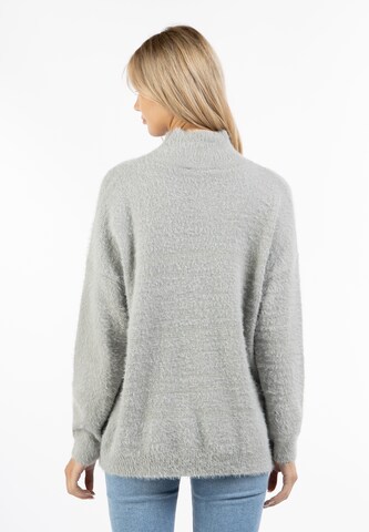 Usha Pullover in Grau