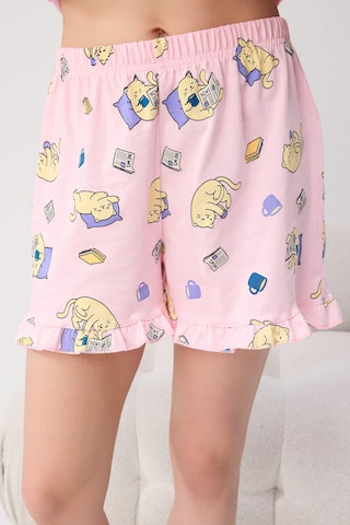 Trendyol Shorty in Pink