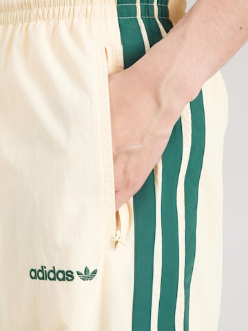 ADIDAS ORIGINALS Loosefit Παντελόνι 'MUC' σε μπεζ