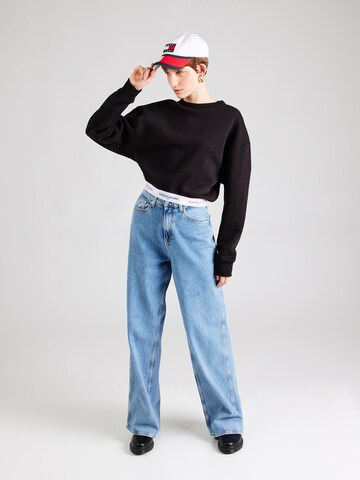 Tommy Jeans Mikina – černá