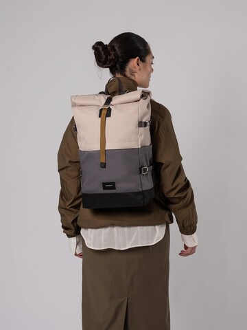 SANDQVIST Rucksack 'BERNT' in Beige: predná strana