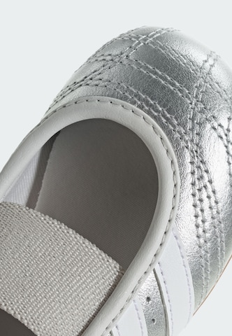 ADIDAS ORIGINALS Sneakers 'Taekwondo' in Zilver