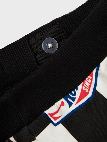 Effilé Pantalon NAME IT en noir