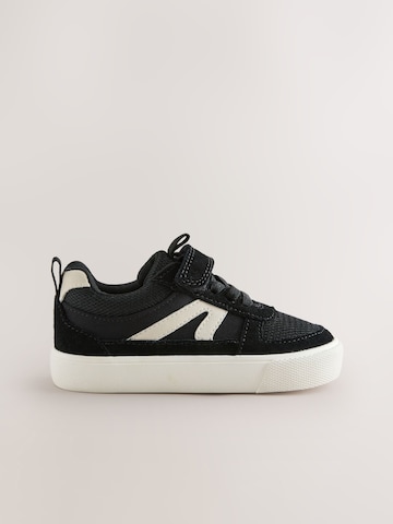 Baskets Next en noir
