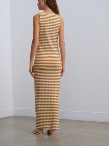 Abito di Next in beige