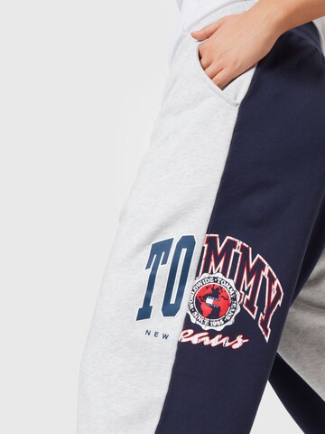 Tommy Jeans Curve Tapered Pants in Blue