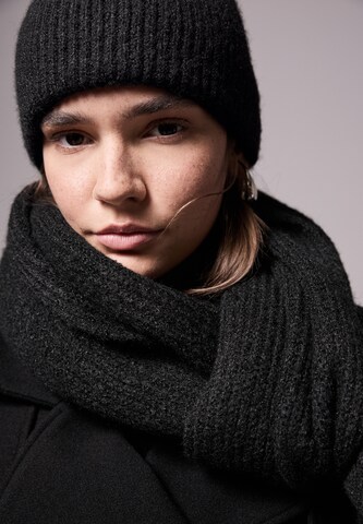 Street One Studio Scarf in Black