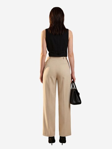 regular Pantaloni con pieghe di My fashion in beige