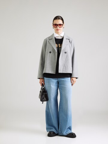 Veste mi-saison 'CARLOUISIANA' ONLY Carmakoma en gris