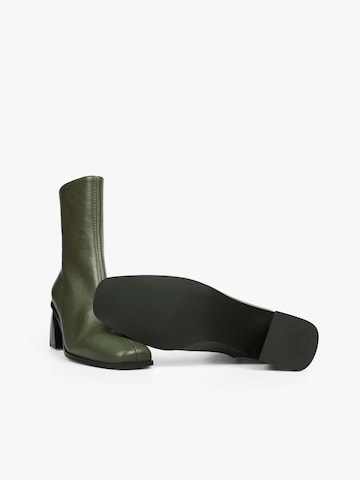 Scalpers Bootie 'Banana' in Green