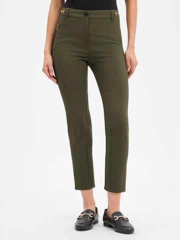 Coupe slim Pantalon 'Silea' Marc Cain en vert : devant