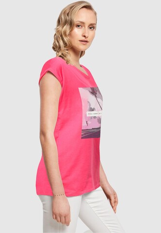 T-shirt 'Summer - Every Summer Has A Story' Merchcode en rose