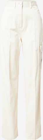 Pantalon cargo Calvin Klein Jeans en beige : devant