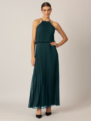 APART Evening Dress in Green: front