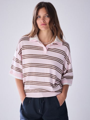 Next Trui in Roze: voorkant
