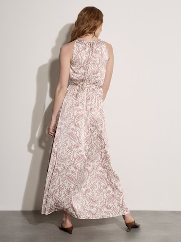 Robe ' ' Apricot en rose