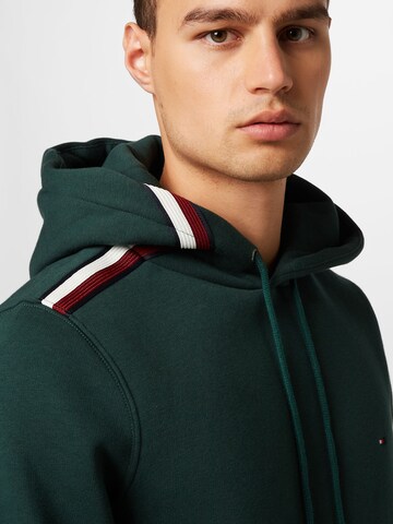 TOMMY HILFIGER Sweatshirt in Green