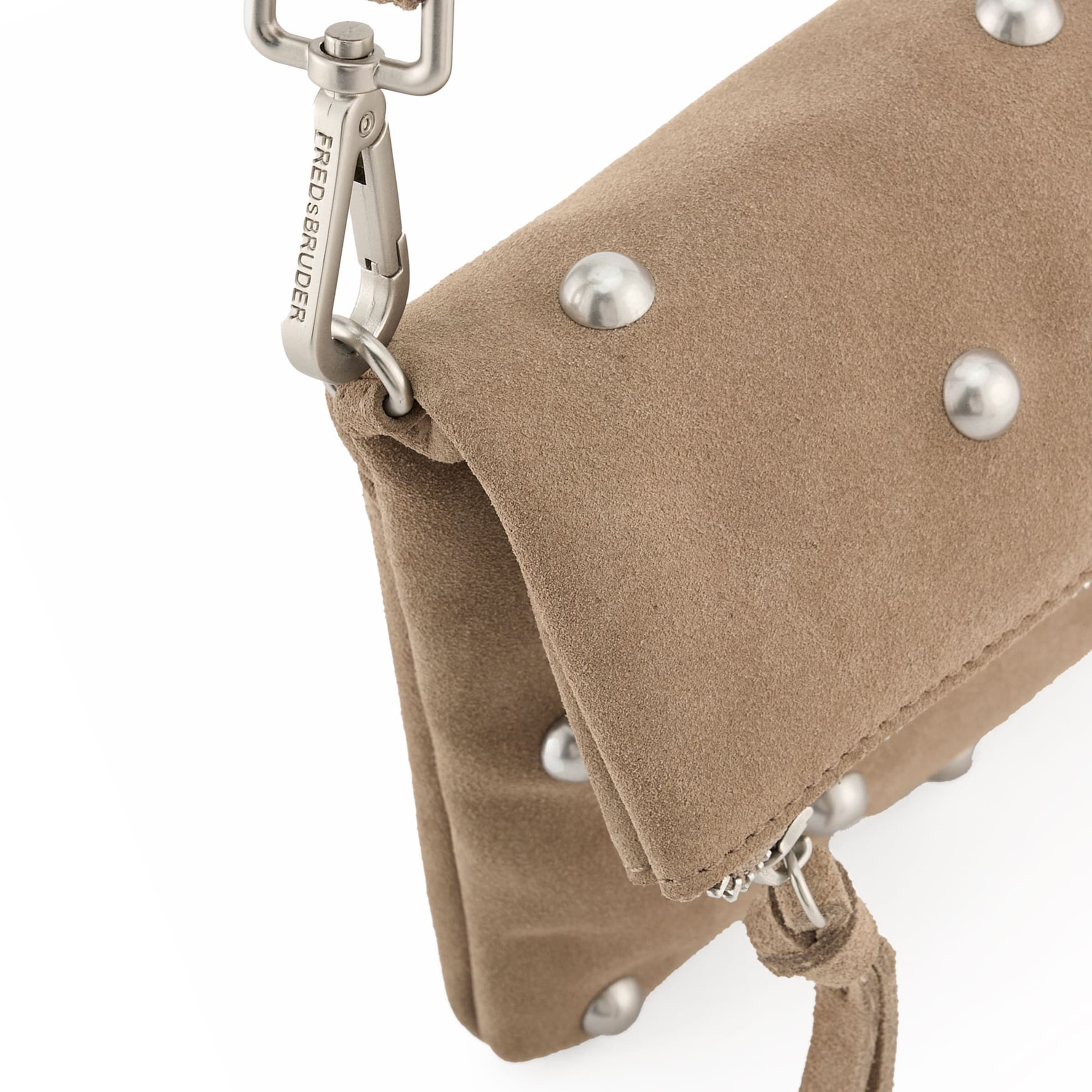 Pochette 'Endless Beads' FREDsBRUDER en gris