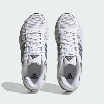 ADIDAS ORIGINALS Низкие кроссовки 'Response Cl' в Белый