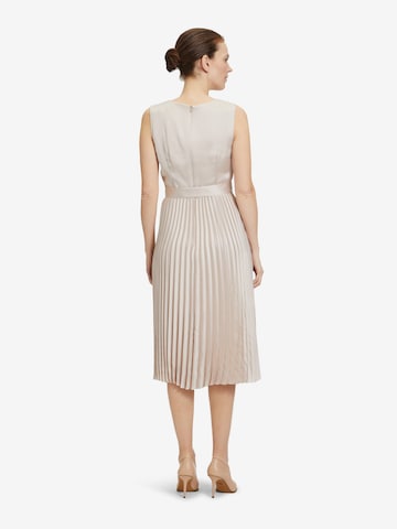 Betty & Co Cocktailkleid in Beige