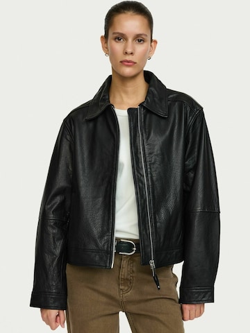 Soft Rebels Přechodná bunda ' SRAkala ' – černá: přední strana