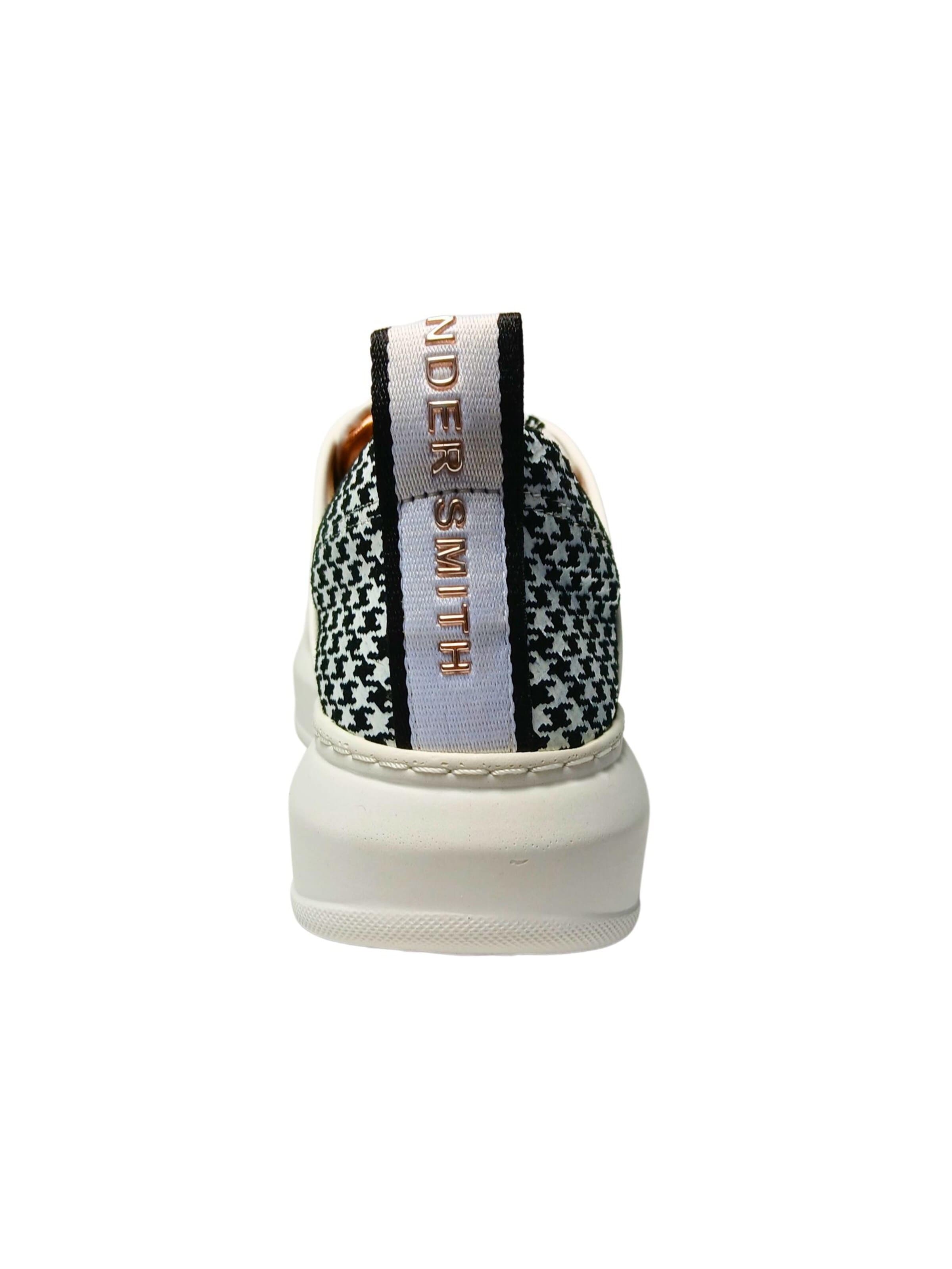 Baskets basses Alexander Smith en blanc