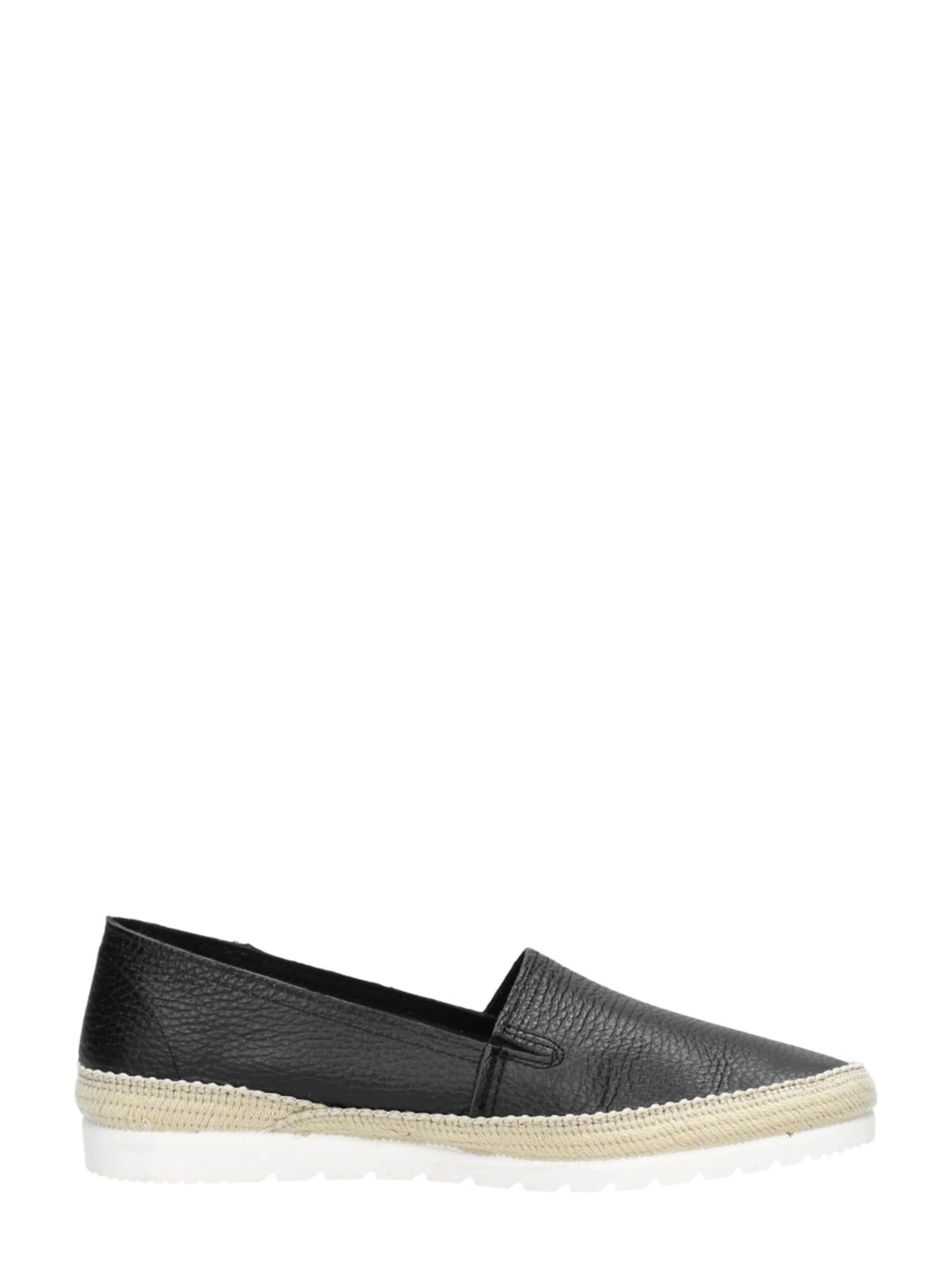 VERBENAS Slip-ons 'Noa' in Black