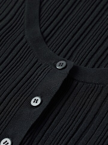 MANGO Плетена жилетка 'VILLA' в черно
