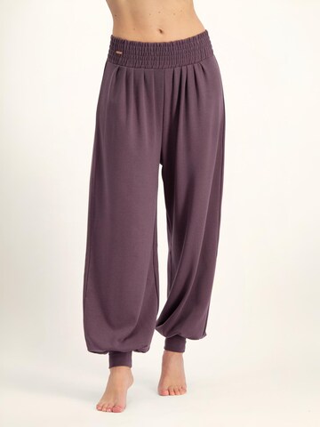 Urban Goddess Yoga & Activewear Loose fit Harem Pants 'Jaya Yoga Harembroek - Ash' in Purple: front