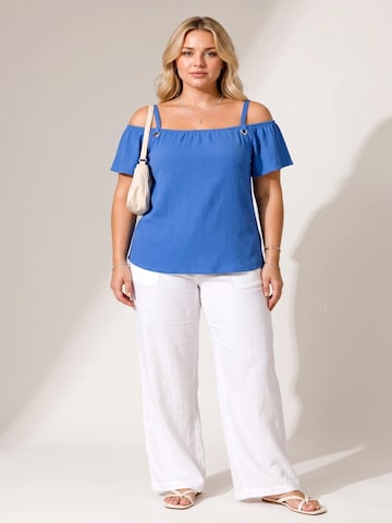 Shape Of You Blouse in Blauw: voorkant