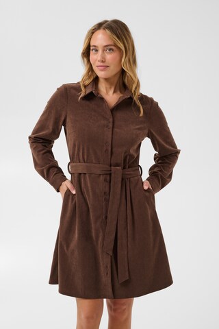 Robe Kaffe en marron : devant