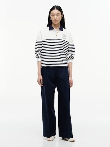 TOMMY HILFIGER Свитшот в Белый