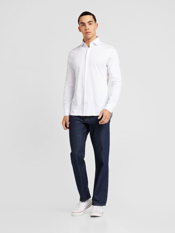 Michael Kors Slim fit Koszula 'PERFORMANCE' w kolorze biały