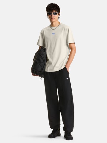 THE NORTH FACE T-shirt 'Track' i vit