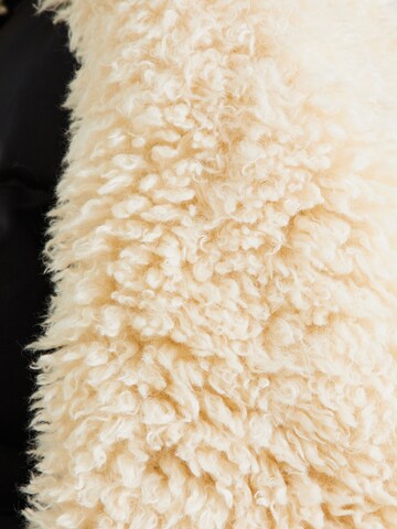 Veste d’hiver PATRIZIA PEPE en noir