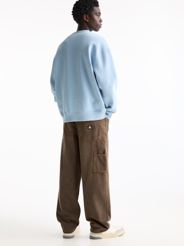 Pull&Bear Sweatshirt i blå