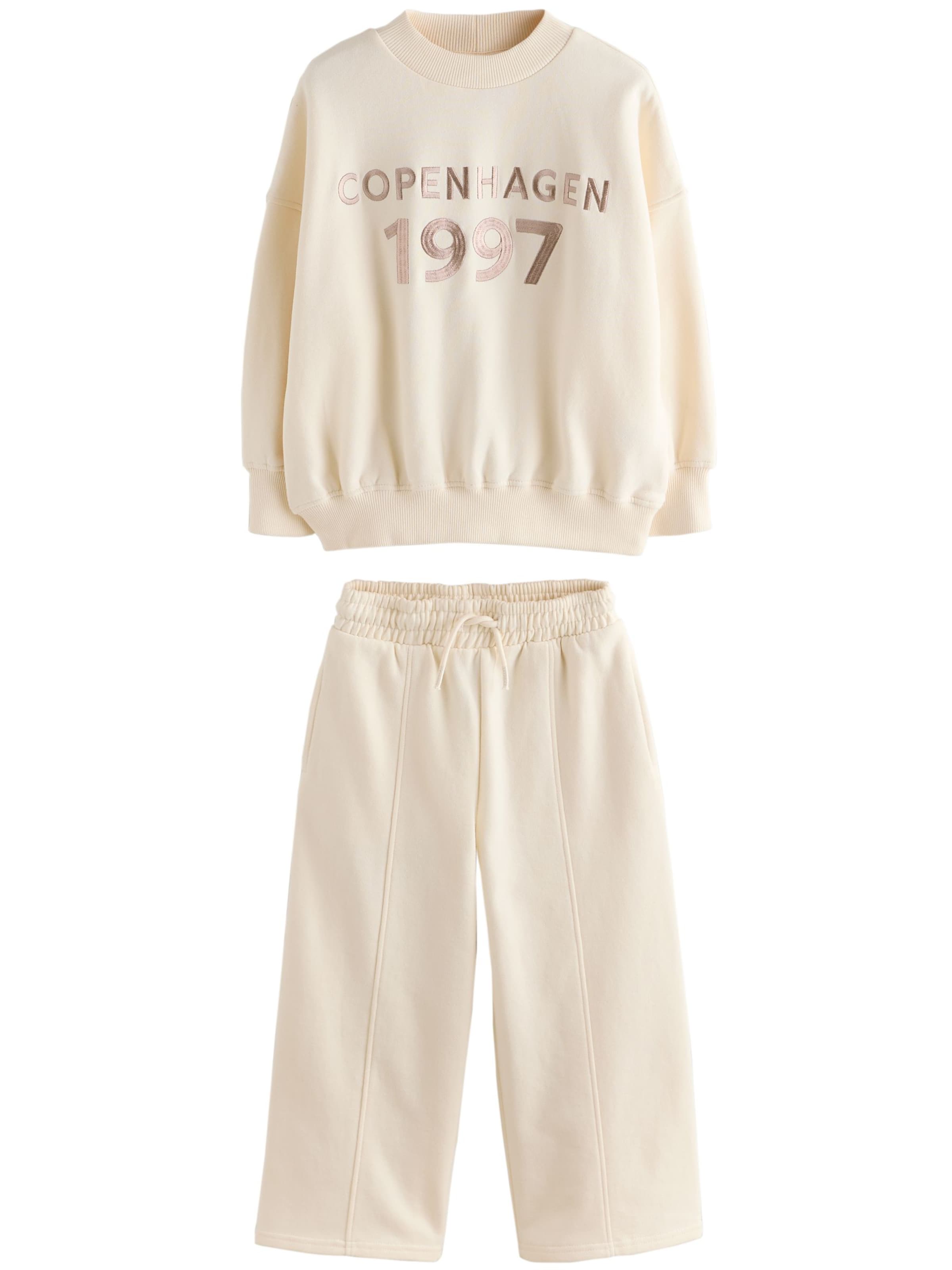 Next Setti värissä beige: etupuoli