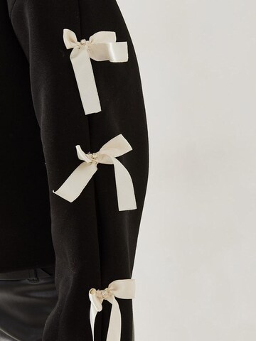 Bianco Lucci Sweatshirt in Zwart