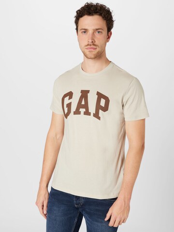 GAP Regular fit Μπλουζάκι σε λευκό: μπροστά