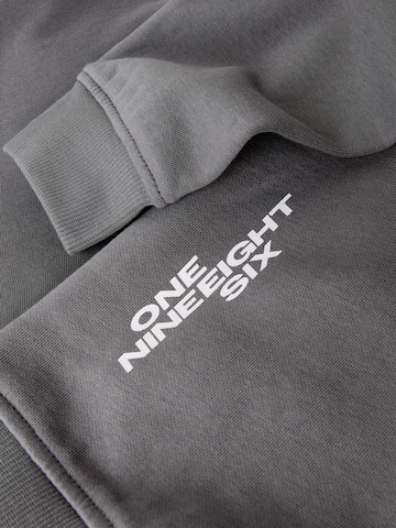 NAME IT Sweatshirt in Grijs