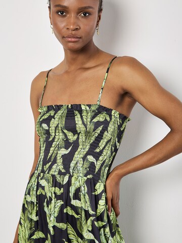 Apricot Dress ' ' in Black
