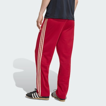 ADIDAS ORIGINALS regular Bukser 'Firebird' i rød