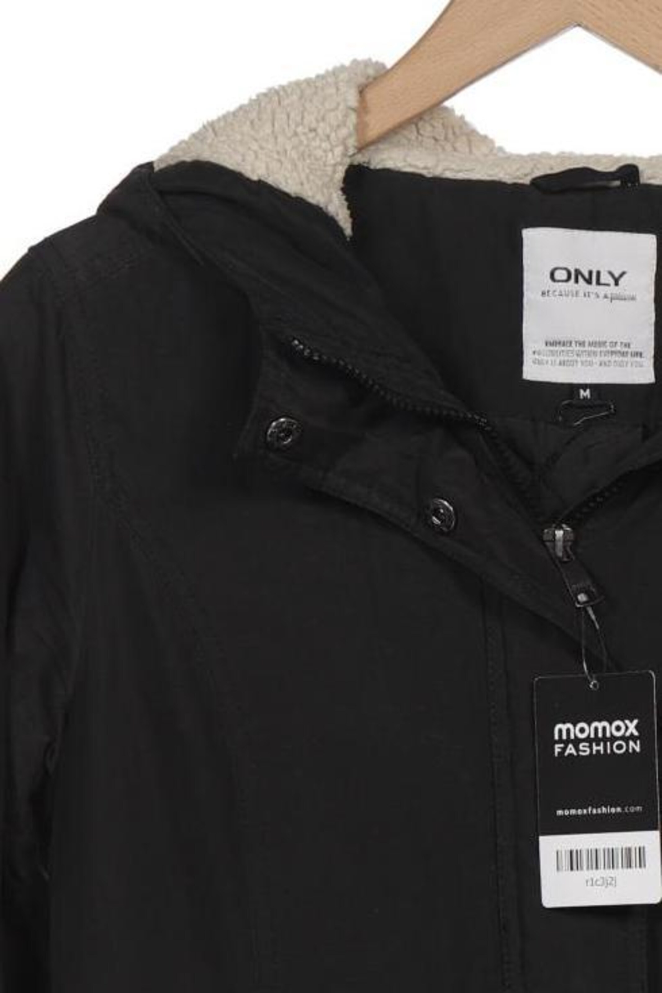 ONLY Jacket & Coat in M in Black